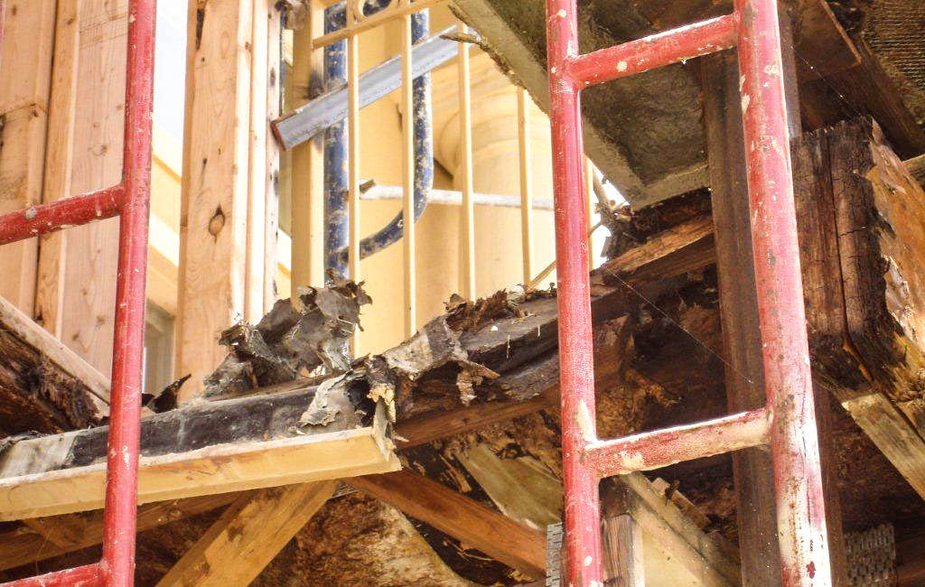 Collapsing Construction Defect